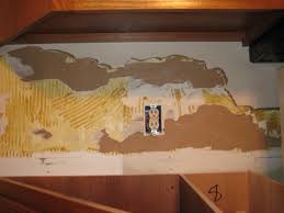 You just peel away the back sheet and stick the bondera to the drywall, then leave the clear outer sheet in place till you're ready to tile and grout a section. Can I Tile Over Laminate Backsplash Whaciendobuenasmigas