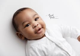 Older newborn photoshoot with Israel