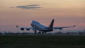 Northwest airlines (nwa) became the first customer with an order for 10 aircraft on. Boeing 747 Specs Modern Airliners