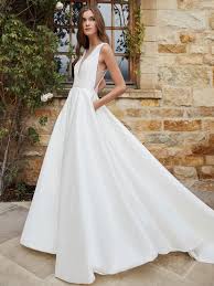 We did not find results for: Weiss Einfaches Hochzeitskleid A Line Mit Zug V Ausschnitt Armellose Taschen Satin Stoff Brautkleider Milanoo Com