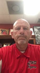 Message from Coach Lindsey to our students, staff, and SENIORS🎓