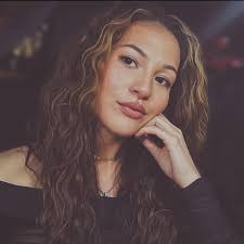 Jenna Bare (@jbarevisuals) • Instagram photos and videos