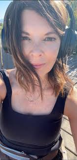 A belated welcome to fall 2024! 🍁 Sunny & 80 in SLC & a long walk calling  my name ☀️.