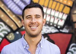 Derek Davis Keeps California Cannabis Clients Informed