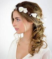 Un anillo tanto ideas originales para bodas civiles. Pin De Viviana Valenzuela Rivero En Peinados Peinados Para Boda Peinados De Novia Sueltos Peinados Novia Pelo Suelto