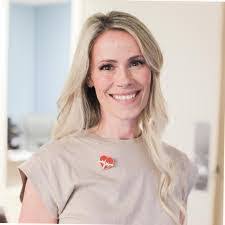 Rebecca Blystone's Instagram, Twitter & Facebook