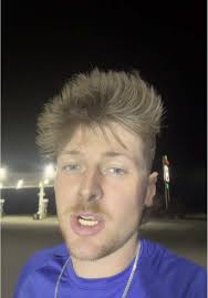 pardon me #tahoe #g06 #spindle #hiem #levelstack #lifted #squatedtrucks  #cammed #barber