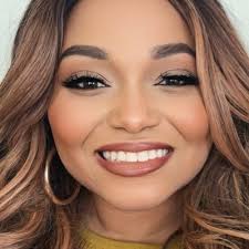 Jasmine J Walker (@jasminejwalker_)