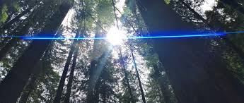 Premiumbeat has bundled 17 free anamorphic lens flare overlays for you to use in your videos and graphics. Anamorphic Lens Flare Album On Imgur