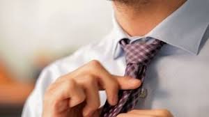 It suits women who prefer wearing ties. Anleitung So Bindest Du Einen Krawattenknoten Tieroom Blog