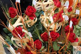Tripadvisor has 335 reviews of sant jordi hotels, attractions, and restaurants making it your best sant jordi resource. Sant Jordi Festival Barcelona Catalonia 2021 Saint George S Day Irbarcelona