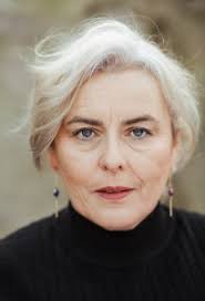 Áine Ní Laoghaire performing with Amanda Coogan as part of DTF.