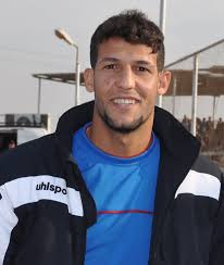 به گزارش طرفداری و به نقل از نشریه «الیوم» عربستان خبر داد باشگاه الشرطه عراق منتظر دریافت یک میلیون دلار از باشگاه الاهلی عربستان است تا با انتقال سعد ناطق مدافعش. Ø§ÙÙØ§Ø¹Ø¨ Ø³Ø¹Ø¯ ÙØ§Ø·Ù ÙØ§Ø¬Ù