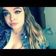 Janae Hawkins's Instagram, Twitter & Facebook