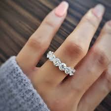 Lab Grown Diamond Wedding Bands: A Modern Choice for Timeless Love