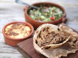 Sciogliete il lievito in una ciotola con l'acqua appena intiepidita. La Ricetta Del Kebab Fatto In Casa