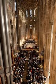 Paroisse Saint Eustache Horaires Des Messes 11am Mass On Sundays W The Organ And Choir Organ Concerts At 5 30 On Sundays Eglise Horaire