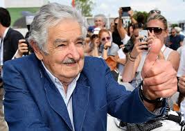 El próximo 1 de marzo, josé mujica entregará la presidencia de uruguay a su correligionario tabaré vázquez. Las 11 Frases Mas Impactantes De Pepe Mujica Una Estrella Peculiar En El Festival De Cine De Venecia