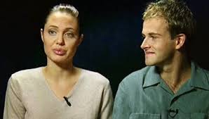 Angelina jolie, husband jonny lee miller. Angelina Jolie And Jonny Lee Miller Famousfix Com Post