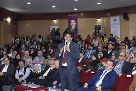 Maybe you would like to learn more about one of these? Uskudar Universitesi Rektoru Prof Dr Nevzat Tarhan Konferans Verdi