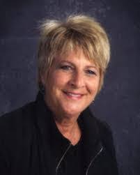 Lisa Kirchoff's Instagram, Twitter & Facebook