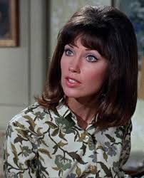 What made 'Mary Hartman, Mary Hartman' such a phenomenon in the mid 1970s?  I haven't seen anything shocking or scandalous like we see