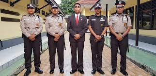 We did not find results for: Inilah Suara Netizen Soal Seragam Dan Kesejahteraan Satpam Jurnal Security