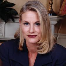 The Cast Of "The Nanny" Then And Now