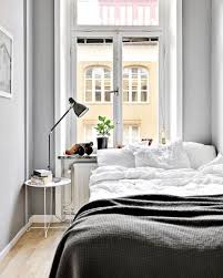 Minimalist Bedroom Ideas Perfect For Being On A Budget Small Apartment Bedrooms Small Bedroom Decor Simple Bedroom
