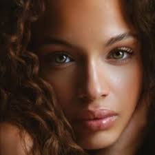 Stream Brittany Knox music