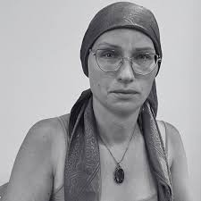 Overwhelmed by the everyday commotion? 😬 Take a moment to relax, meditate,  create, and return to yourself at our Meditation & Creative Reflection  Workshop with Natalie Nuzzo! Join the Women's Center on