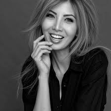 Amber Dodzweit Riposta added a...