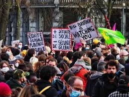 Pagesotherbrandwebsitenews & media websiteamarvideosnombreuses tensions en fin de manifestation, place de la. Carte A Paris Une Manifestation Contre La Loi Securite Globale Avec Le Monde De La Culture Actu Paris