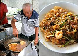 In malaysia char kway teow traditionally also includes blood cockles, known as kerang. heat half the oil in a wok over high heat. 5 Popular Char Kway Teow Stalls In Penang We Love Siam Road Ckt