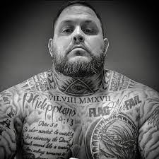 Tracy Umstead's Instagram, Twitter & Facebook