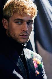Brandon Flynn By Mark Squires For Contentmode 2020 Menwearwhat Celebrities Male Actors Brandon Flynn 13 Reasons Why