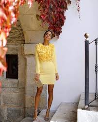 Contamos con gran número de bolsos, mochilas, bolsitos, maletas y también de bolsos de deporte para que puedas elegir un modelo para cada actividad que te acompañe en todas las circunstancias. Como Combinar Zapatos Y Bolso Para Una Boda Y Que Sean El Centro De Atencion De Tu Look De Invitada Sea Cual Sea Tu Vestido