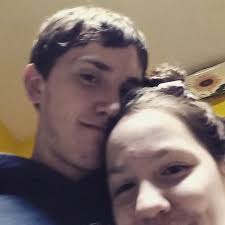 Right kiss 😂😂 . . Credit to @potterr.memes