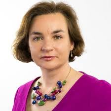 Vicky Roe's Instagram, Twitter & Facebook