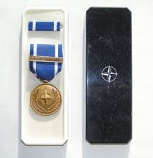 Bij de dressuurruiters kon oranje jarenlang bouwen op van grunsven, die in atlanta (1996) zilver pakte en daarna drie keer op rij. Onderscheidingen Defensie Uniform Prive Museum
