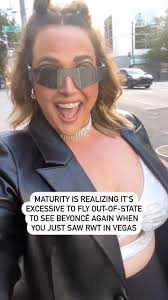 I told y’all, I’m unhinged 🐝👑, ⁣, #renaissance #renaissanceworldtour #rwt  #beyonce #beyhive