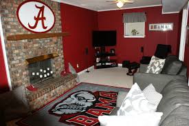 Pin By Sarah Lindsay On Alabama Crimson Tide Wo Man Caves And Rooms Alabama Room Crimson Tide Alabama Crimson Tide