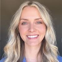 Kelly Kerr's Instagram, Twitter & Facebook