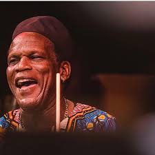 Venimos celebrando la vida, nuestra etnia negra que se mezcla y da vida a  nuevos sonidos, ritmos, saborrrr panameño. Felicidades Panamá 🇵🇦 rico en  cultura.