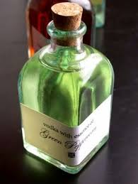 Infuse Vodka For Delicious Easy To Handle Homemade Gifts Offbeat Home Life Infused Vodka Vodka Infused Liquors