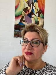 What do you think of this hair style?