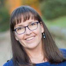 Amy Vester's Instagram, Twitter & Facebook