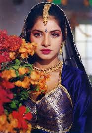 Divya Bharti Photo Beautiful Indian Actress Beautiful Bollywood Actress Indian Goddess