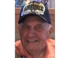 Janet Toth's Instagram, Twitter & Facebook