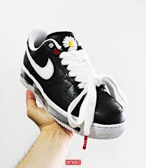 G Dragon X Nike Air Force 1 Para Noise In 2020 Nike Air Force Ones Nike Sneakers